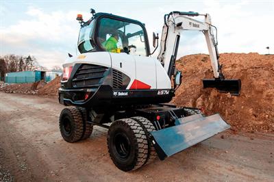 Bobcat E57W wheeled excavator - image: Bobcat